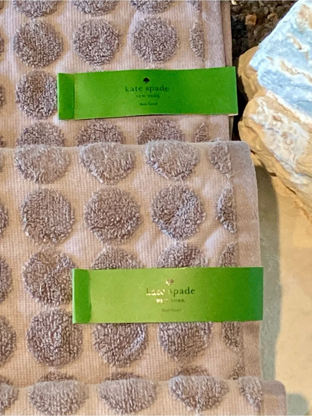 NEW kate spade New York Gray Dot Bath Towel - Set of 4
